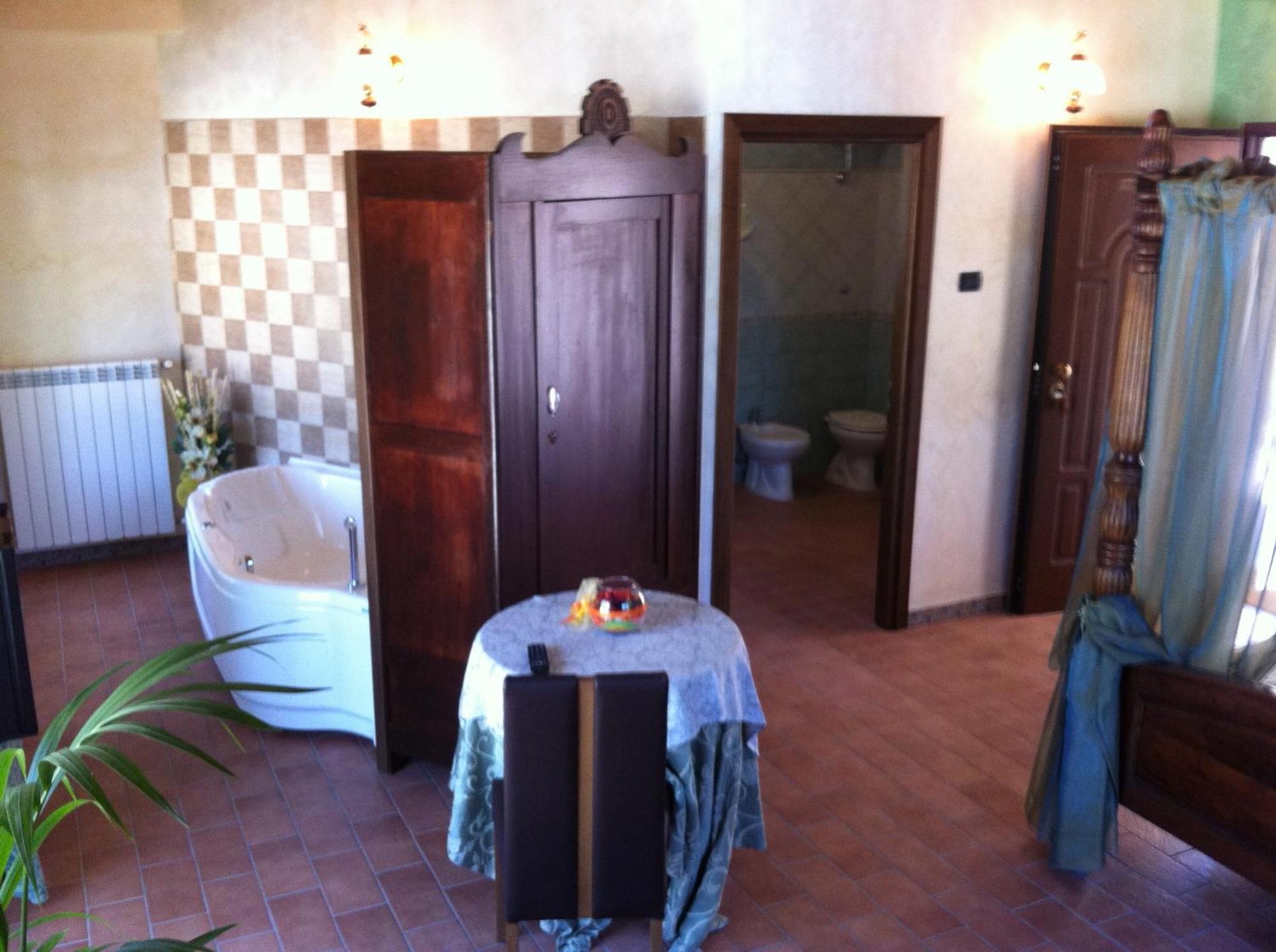 Hotel Il Feudo Dei Pierleoni Celano Cameră foto